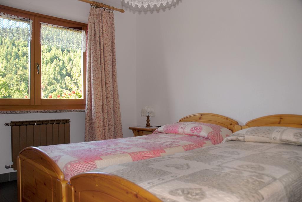 Agriturismo Plan D'Avie Aosta Szoba fotó